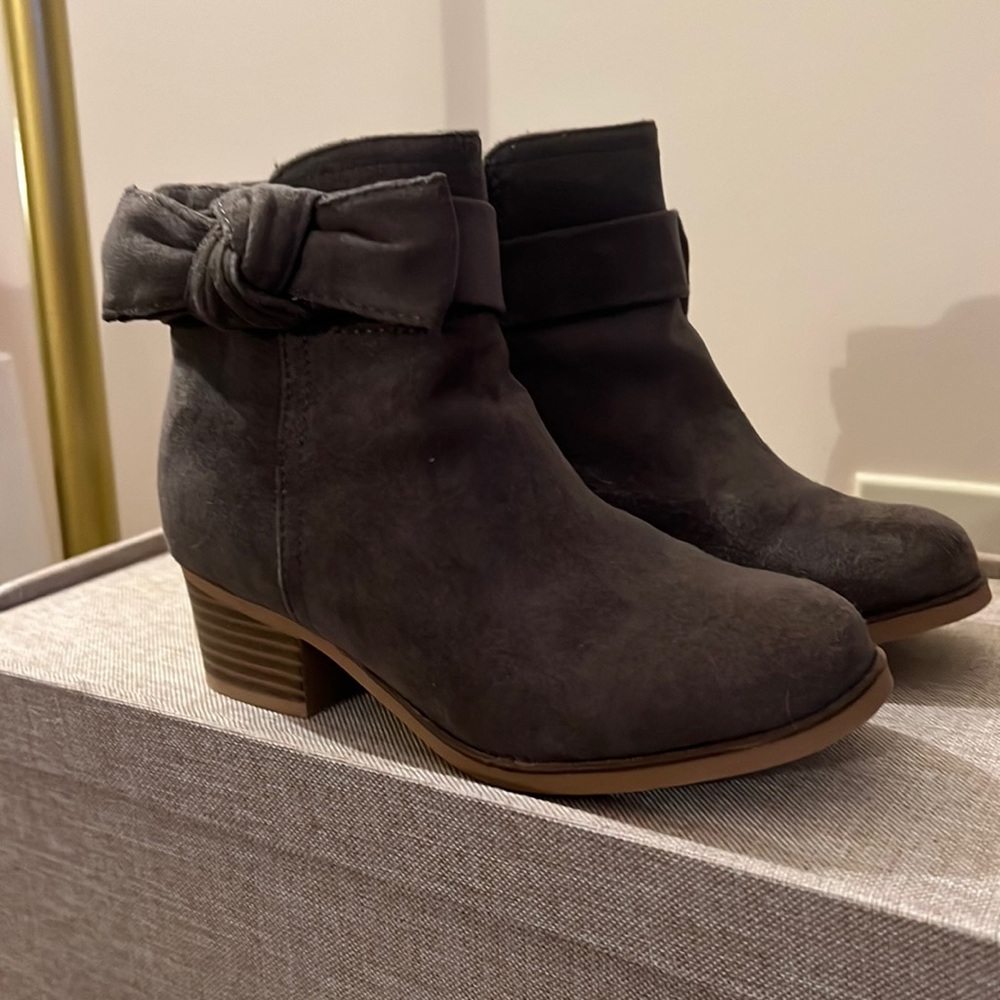 Children’s Place boots